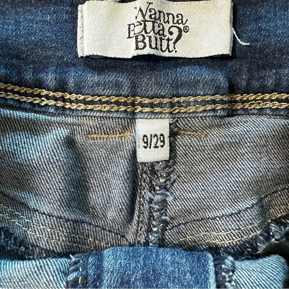 Wanna Betta Butt women's size 9 denim shorts - Picture 3 of 3